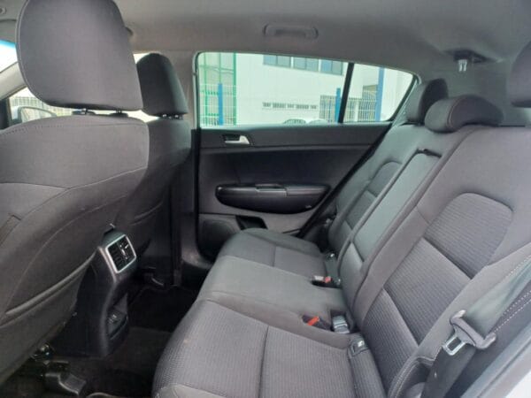 Kia Sportage 1.7 CRDI 115cv ISG PREMIUM - Image 6