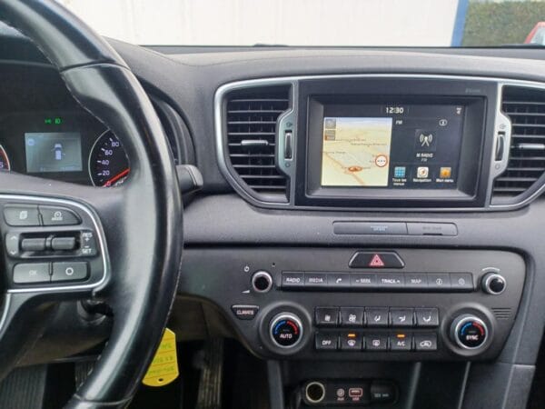 Kia Sportage 1.7 CRDI 115cv ISG PREMIUM - Image 9