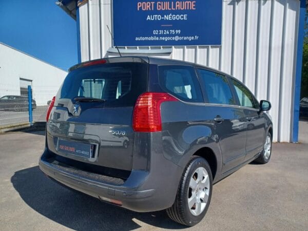 Peugeot 5008 1.6 HDI 112cv 7 PLACES - Image 4