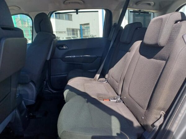 Peugeot 5008 1.6 HDI 112cv 7 PLACES - Image 6