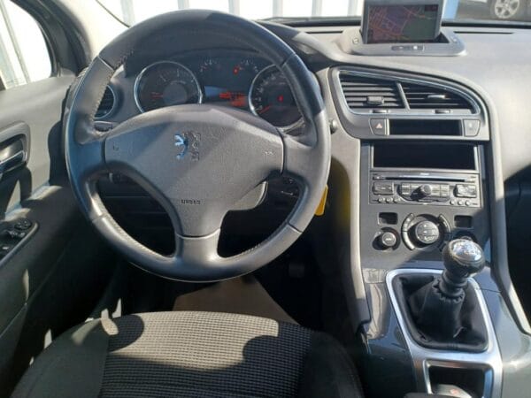 Peugeot 5008 1.6 HDI 112cv 7 PLACES - Image 8