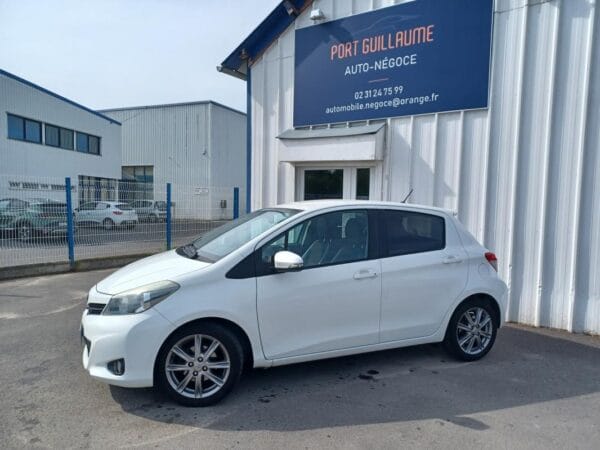 Toyota Yaris III phase 1 1.4 D4D 90 CV - Image 3