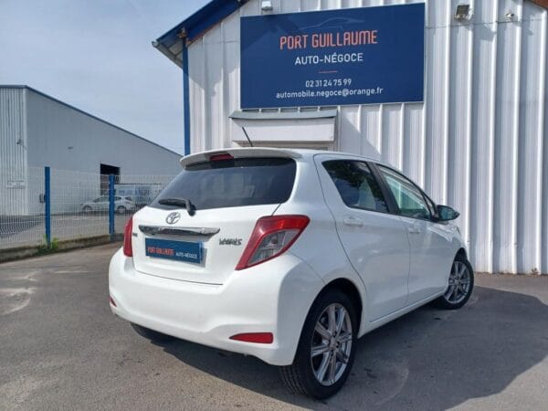 Toyota Yaris III phase 1 1.4 D4D 90 CV - Image 5