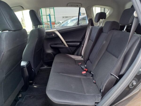 Toyota RAV4 IV 2.0 D4D 4x4 125cv - Image 8