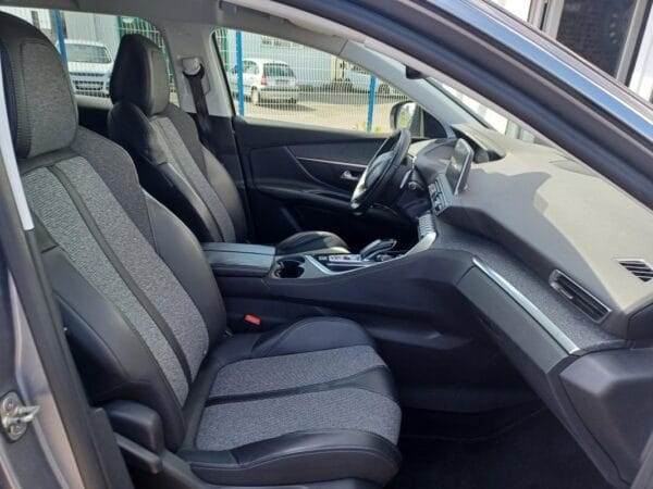 Peugeot 3008 II 1.6 HDI 120cv EAT6 - Image 9
