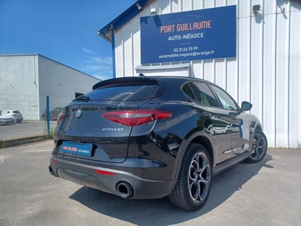 Alfa Romeo Stelvio 2.2 JTD 190ch AT8 Q4 SPRINT M - Image 3