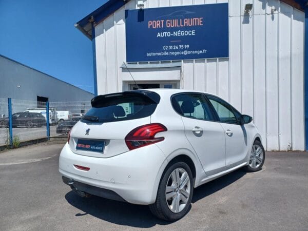 Peugeot 208 I phase 2 1.6 HDI 100cv - Image 4