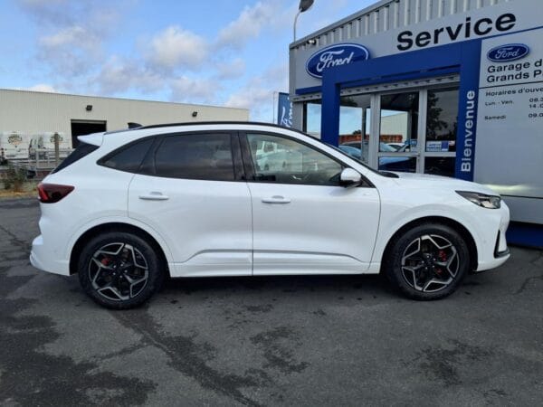 Ford Kuga ST-LINE X 2.5 Duratec Hybrid FlexiFuel (FHEV E85) Powershift 180 ch - Image 5