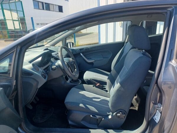 Ford Fiesta VI 1.4 TDCI 70cv - Image 7