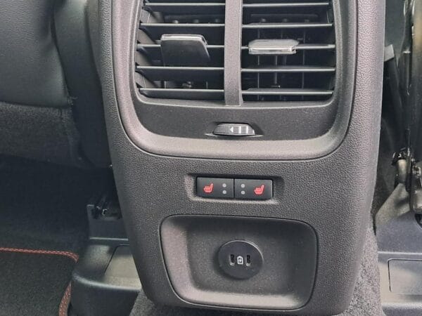Ford Kuga ST-LINE X 2.5 Duratec Hybrid FlexiFuel (FHEV E85) Powershift 180 ch - Image 8
